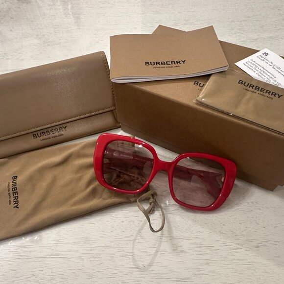 Burberry Helena Sunglasses - BE4371 Red/Pink (4027/5) main image 4